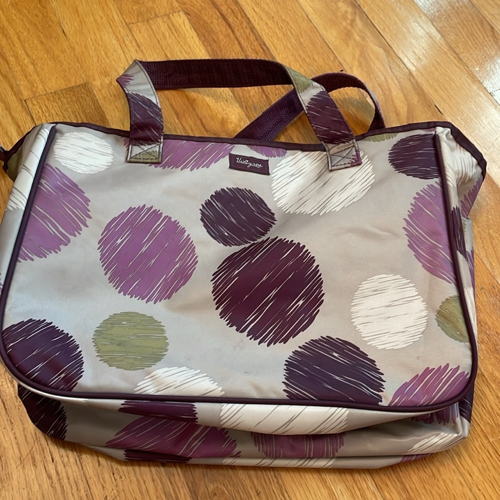 Thirty-One Zippered Tote.  Purple Circular Design. EUC-Super Clean!